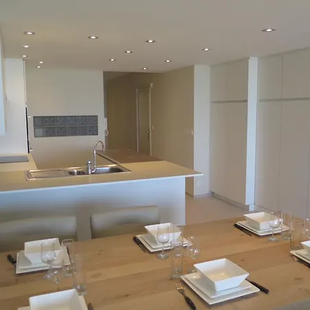 Los Angeles B131 Apartman *